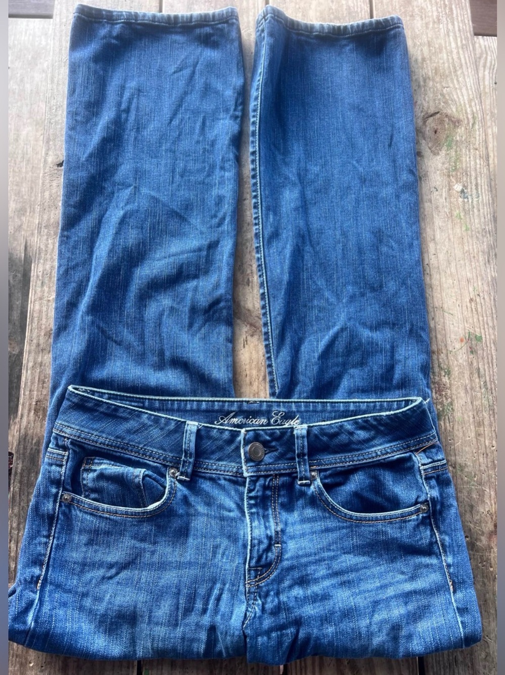 Size 6 long- American Eagle original bootcut jeans- great condition